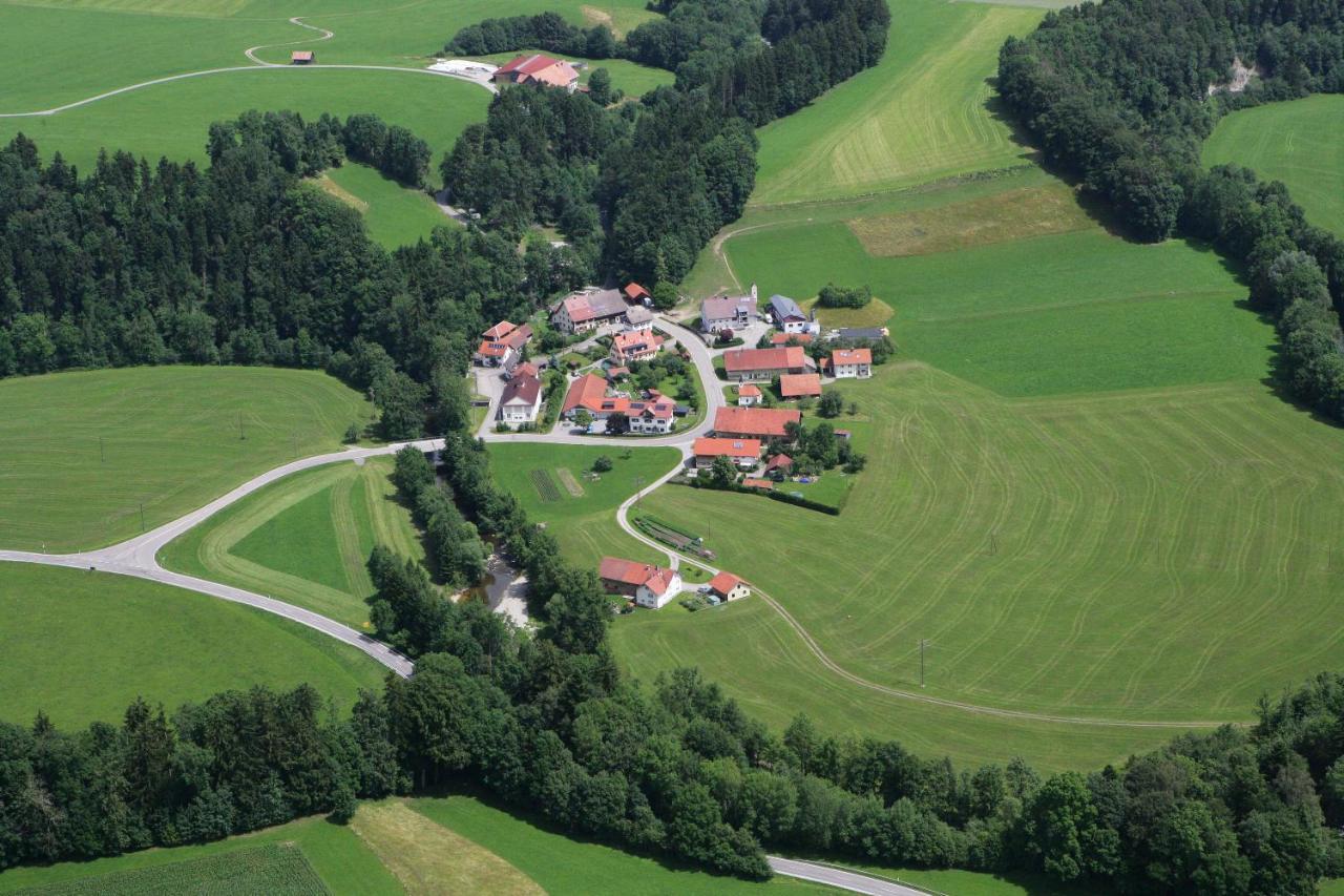 Apartment Ferien- Und Reiterhof Bareth Argenbuhl